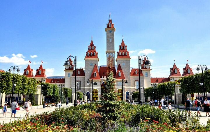 Повар пиццамейкер