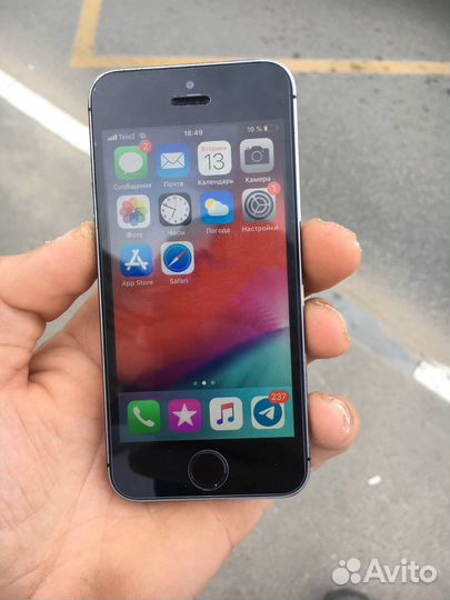 Телефон iPhone 5s