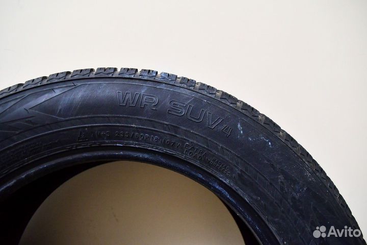 Nokian Tyres WR SUV 4 235/60 R18 107V
