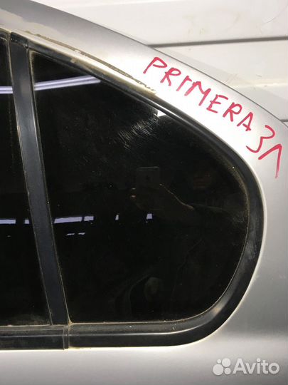 Стекло двери (Nissan Primera)