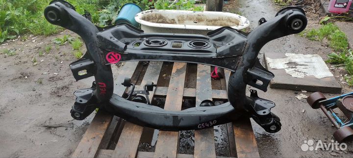 Подрамник задний lexus gs 430