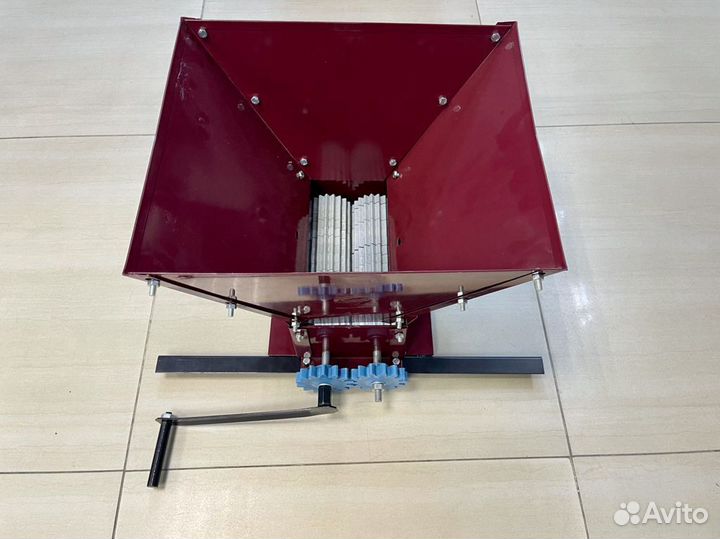 Мялка (давилка) для винограда