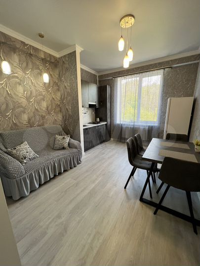 2-к. квартира, 55 м², 4/7 эт.