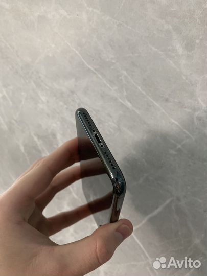 iPhone X, 64 ГБ