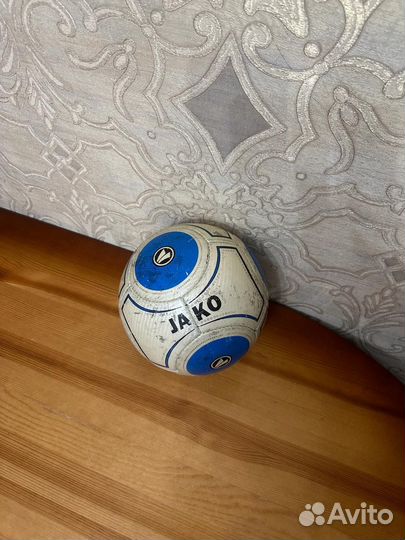 Футбольный мяч