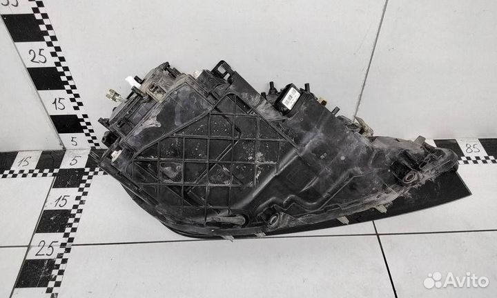 Фара левая Volkswagen Touareg