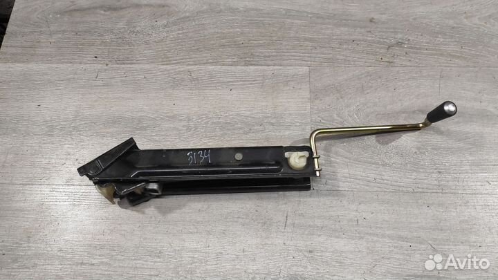 Домкрат штатный пежо