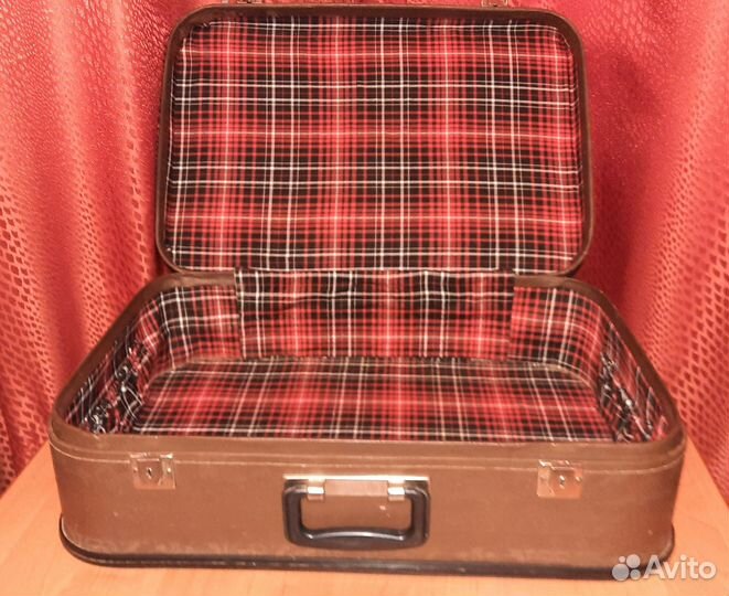 Чемодан времен СССР