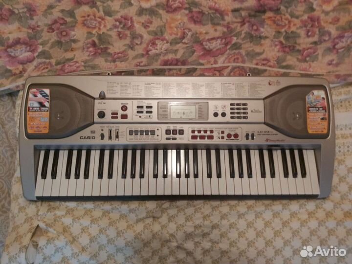 Синтезатор casio lk-93tv