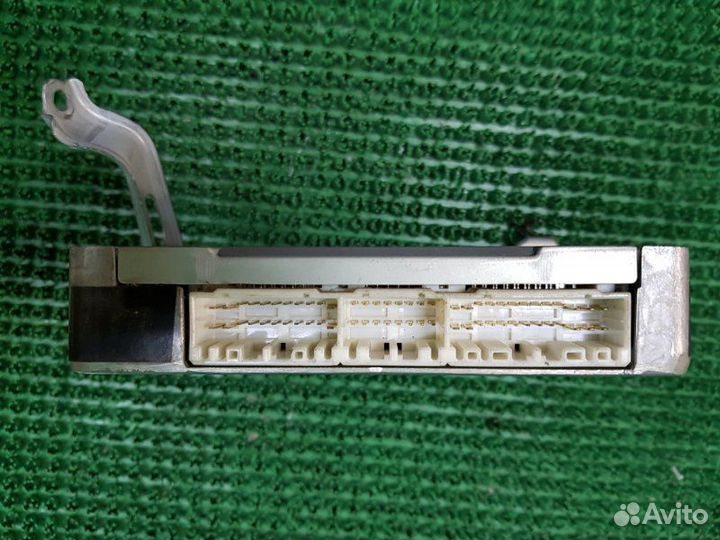 Блок управления двигателя Toyota Ipsum SXM10 3SFE