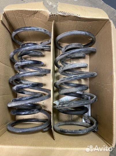 Пружины, стойки стабилизатора Pajero Sport 2,3