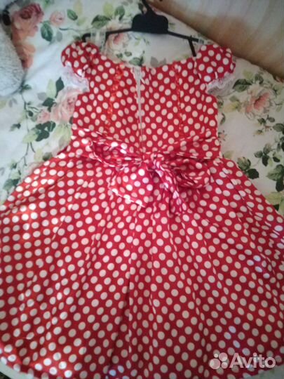 Нарядное платье 3-5 лет