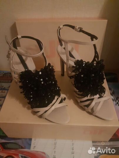 Обувь женская босоножки