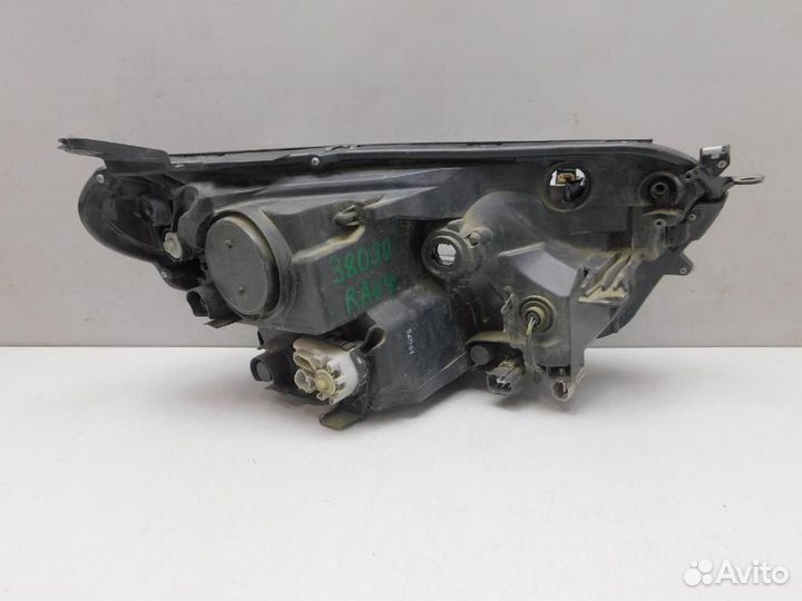 Фара левая Toyota RAV4