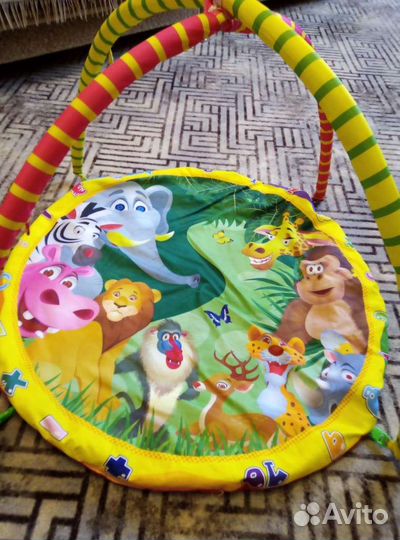 Развивающий коврик