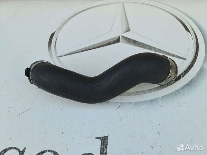 Патрубок интеркуллера Mercedes GLK204 OM651