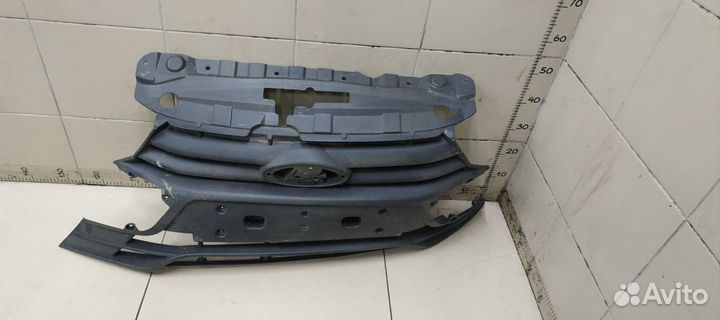 Решетка радиатора LADA Vesta