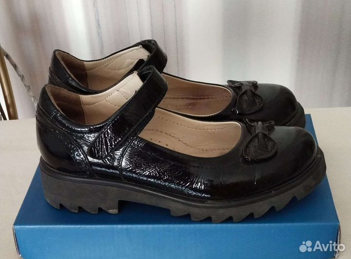 Туфли для девочки разые