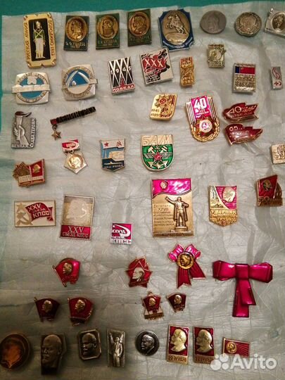 Значки спорт,ленин,города герои,детские