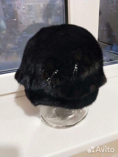 Шляпки, береты, кепки