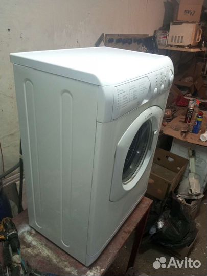 Стиральная машина Аристон на 5 кг