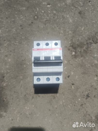 Автоматический. выключатель ABB 3п 32А S203L