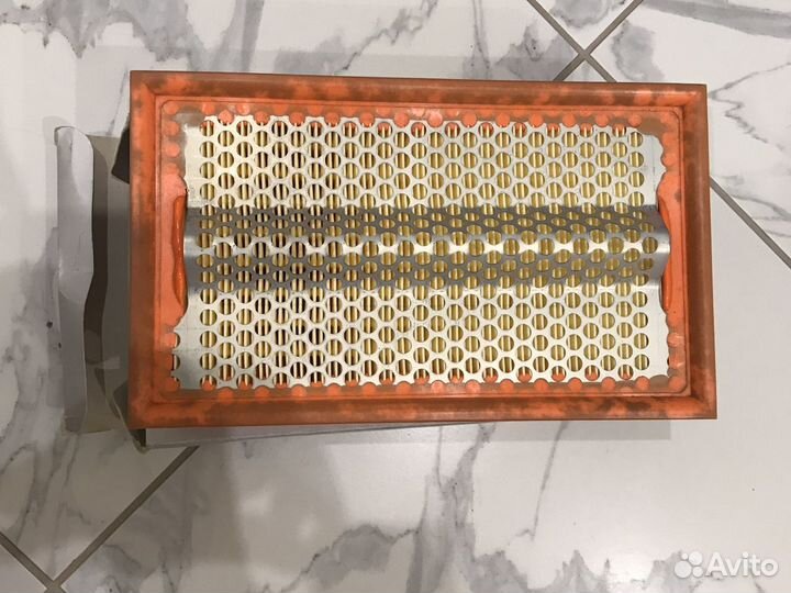 Воздушный фильтр Mersedes W124 E-classe