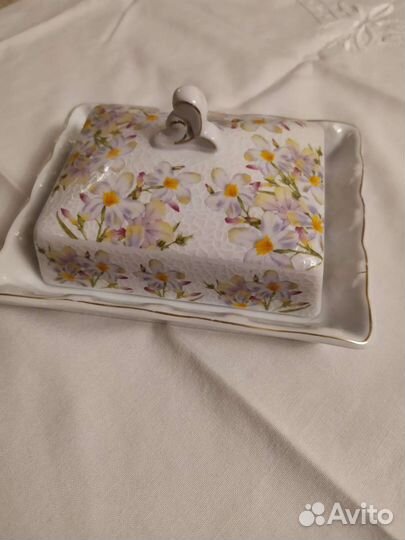 Масленка фарфор Briswild