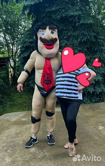 Шуточный стриптиз от Гоги