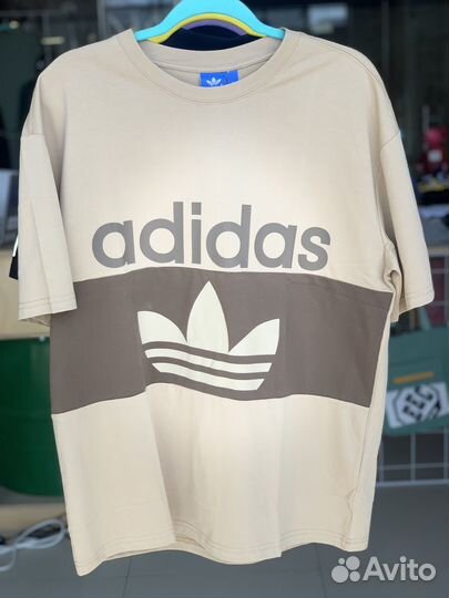 Костюм с шортами adidas