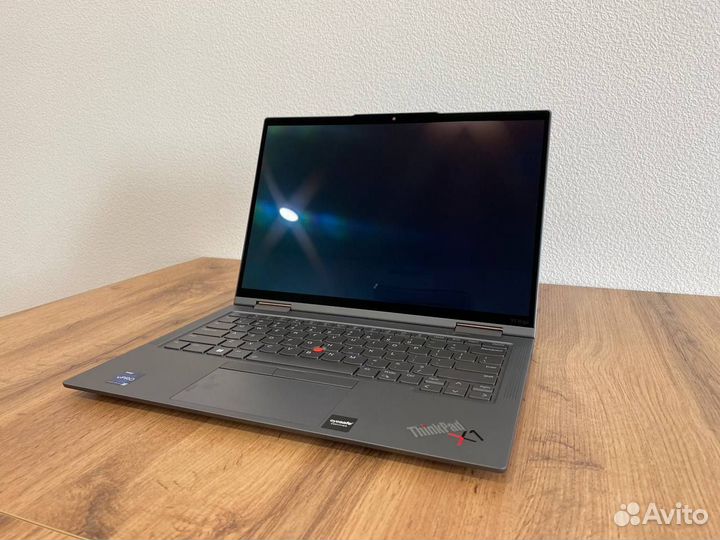 Lenovo Thinkpad X1 Yoga Gen 7