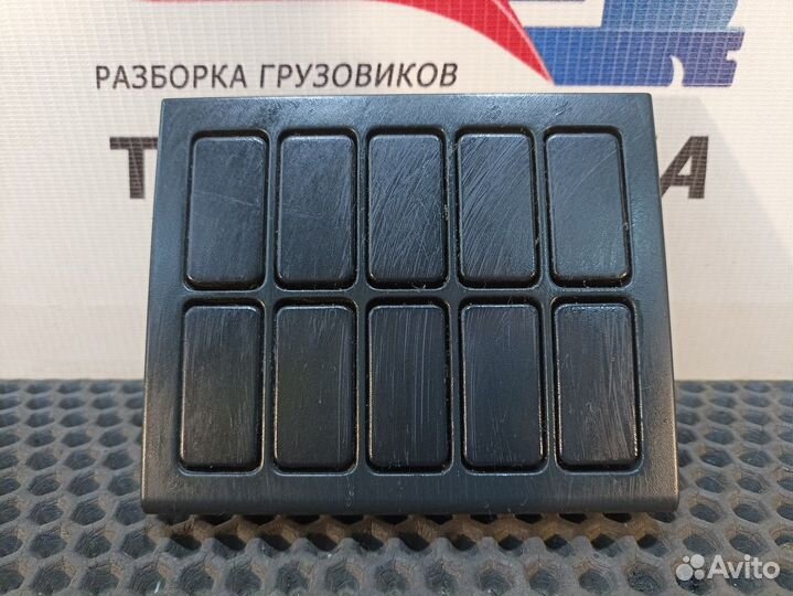 81617010243 Рамка кнопок