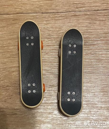 Пальчиковый скейтборд