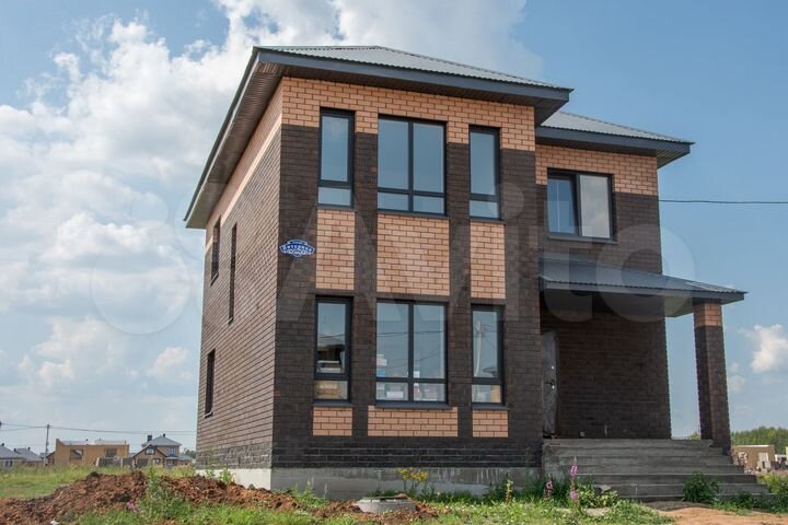 Коттедж 140 м² на участке 6 сот.