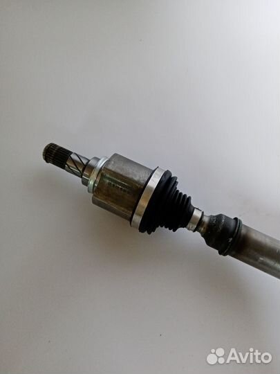 Привод колеса в сборе перед. прав. LADA Kalina