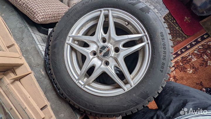 Kumho WinterCraft WP51 195/60 R15 88T