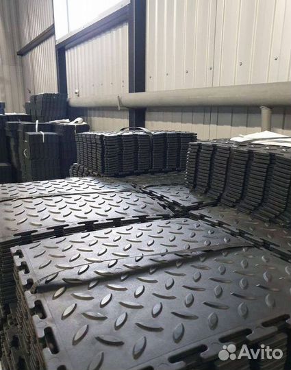 Модульная пвх плитка в автосервис / сто