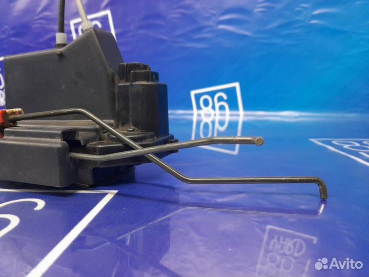 Замок двери передний левый Ssang Yong Kyron D100