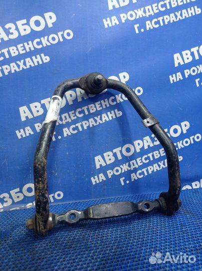 Задний рычаг подвески Dodge Stratus седан 2001