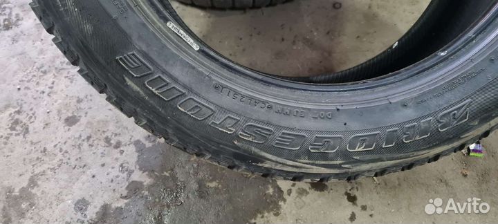 Bridgestone Blizzak DM-V1 245/55 R19