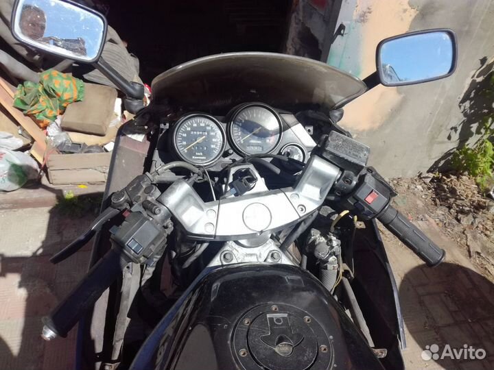 Запчасти бу Kawasaki zzr400-1