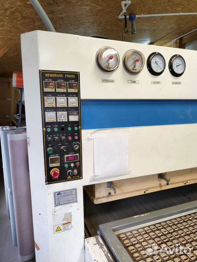 Мембранно вакумный пресс KIC P-260