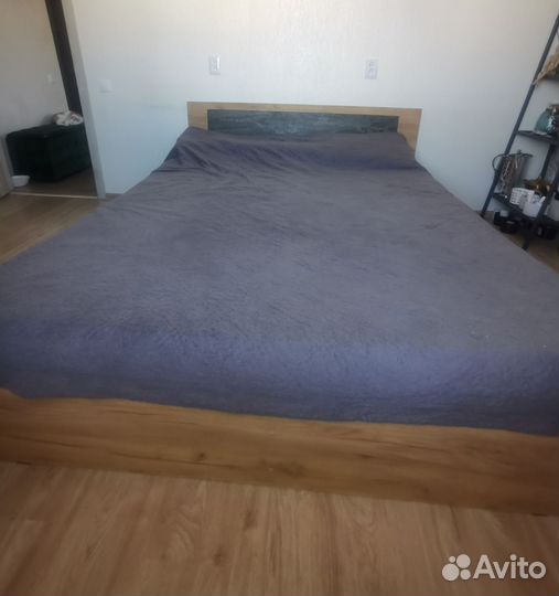Кровать двухспальная 160 200 бу