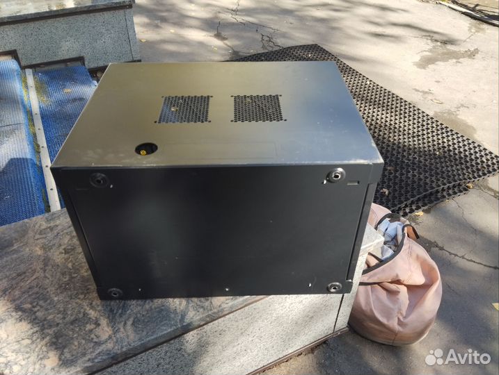 Шкаф серверный настенный krauler 5 юнитовый