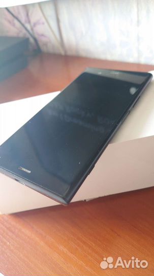 Sony Xperia XZ1 (G8342)