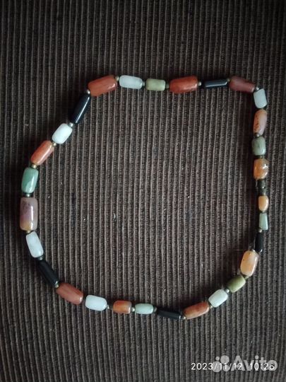 Бусы из натурального камня