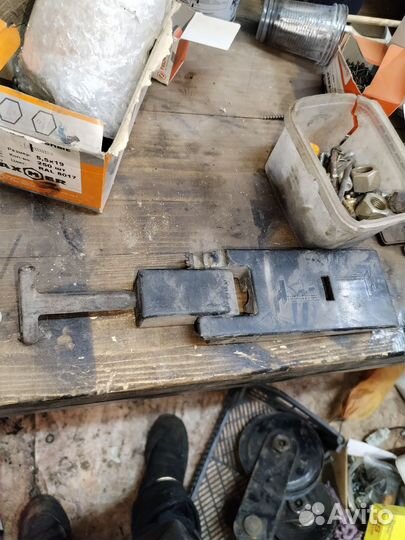 Рабочий цилиндр Мерседес фольцваген