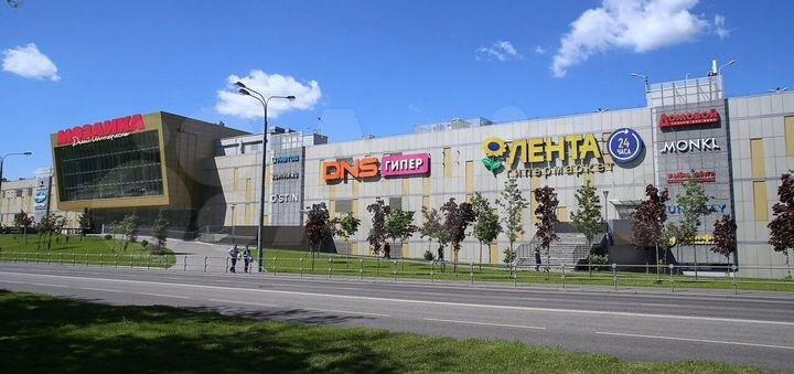 Хорошая проходимость.Торговые места