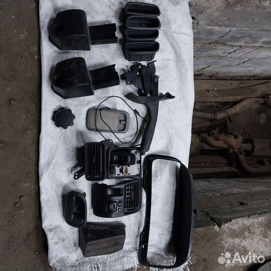 Салон Toyota Sprinter AE100