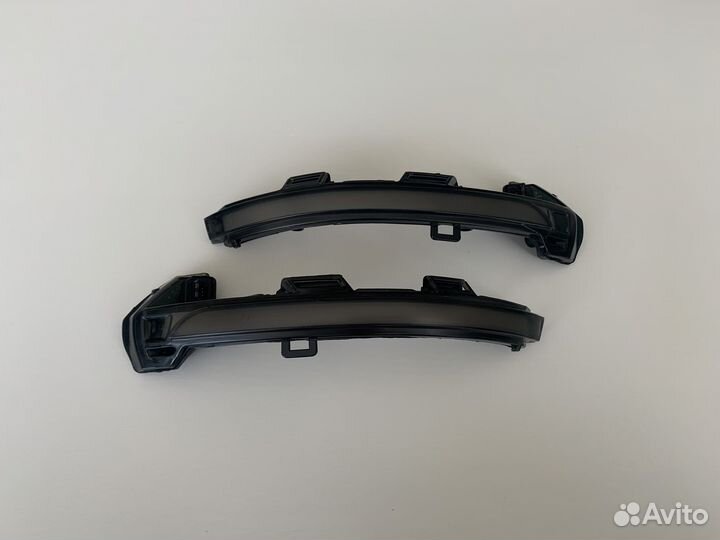 Динамические повторители поворотников VW Passat B8